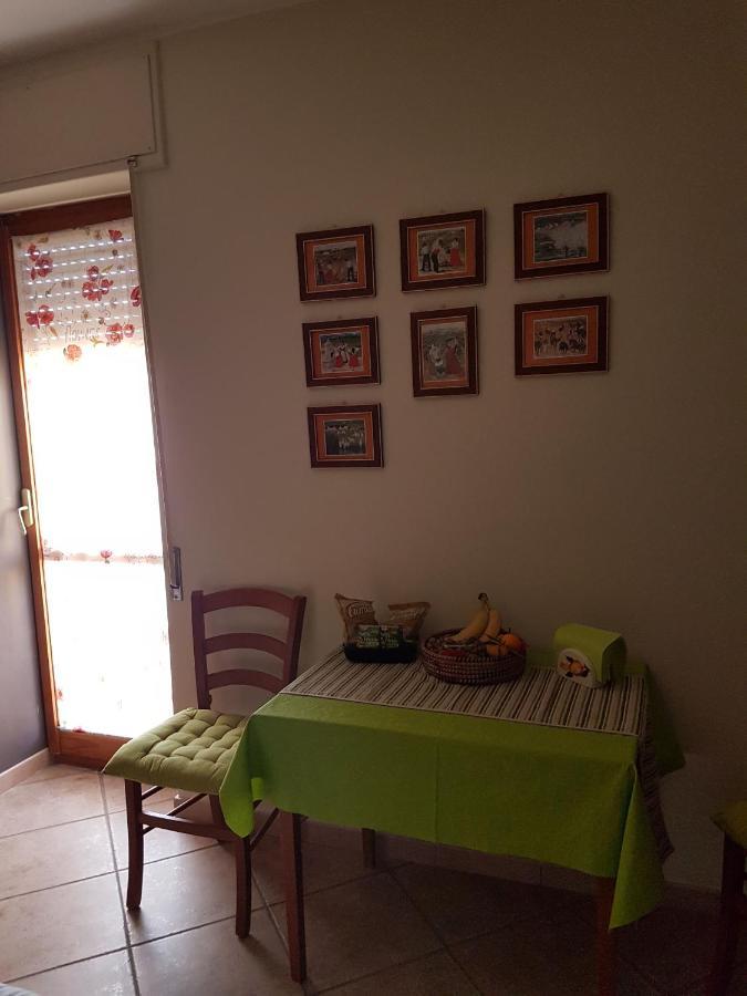 Bed and Breakfast Al 32 Y 3 Альгеро Экстерьер фото